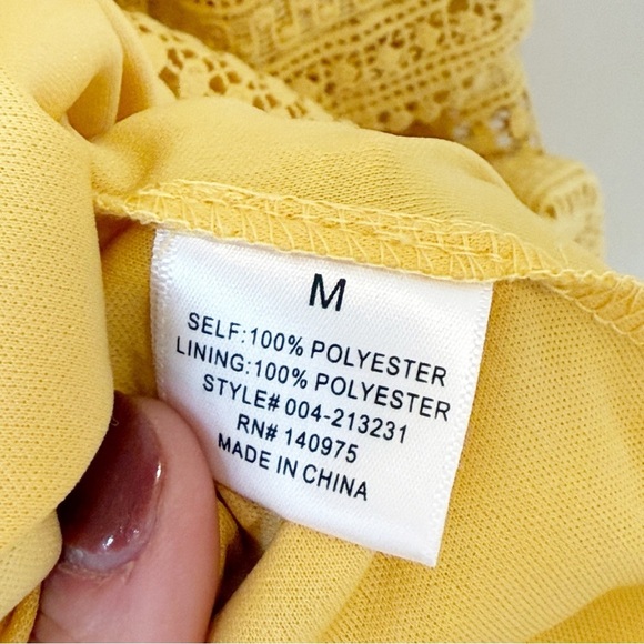 NWT MIAMI Summer Yellow lace tiered dress M - Picture 9 of 9
